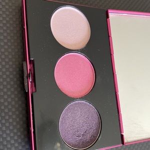 MAC Cosmetics Heatherette Trio 2 Eyeshadow x 3 Baby Petal, V.I.P. and Casette.